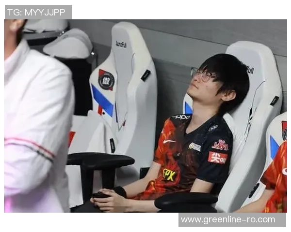 小天持续发力牙膏解说TES比赛排位意外遭遇尺帝锁定目标展开激烈对决