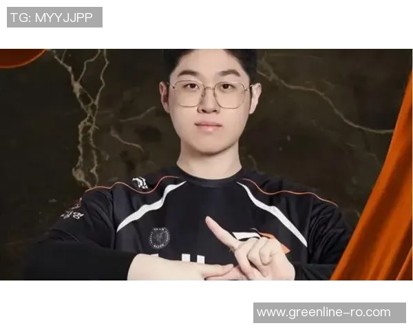 水晶哥旅洞Bin操作丑陋至极笑翻众人一生难忘的搞笑瞬间